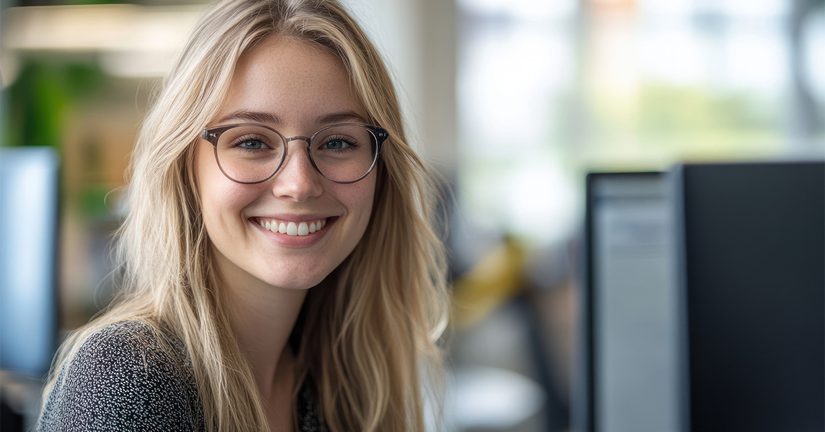 employee happy about moving to windows 11